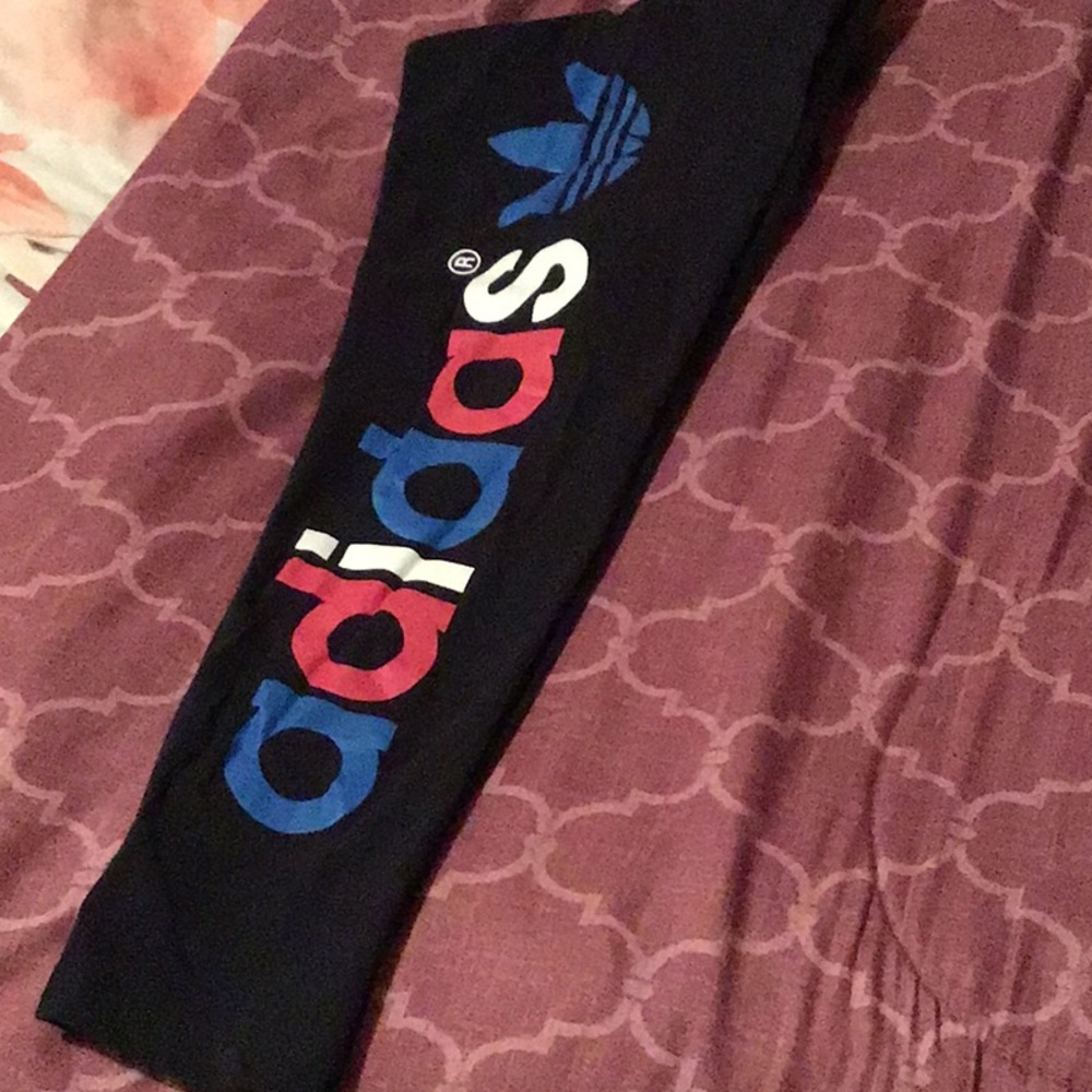 Adidas woman linear logo legging